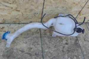 Изображение товара 43548 - 00043548 bachok omyvatelya Volkswagen Amarok 1