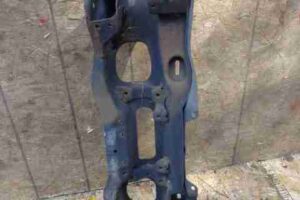 Изображение товара 43806 - 00043806 balka perednyaya Peugeot 306