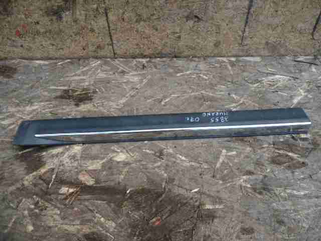 Изображение товара 43821 - 00043821 nakladka dveri (molding) Lexus RX