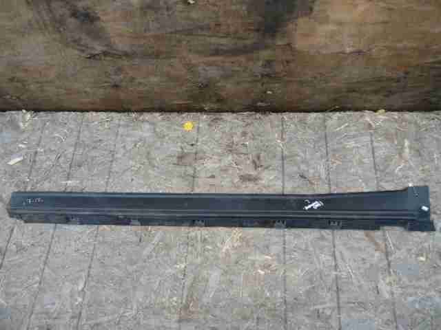 Изображение товара 43888 - 00043888 porog plastikovyj levyj Skoda Yeti