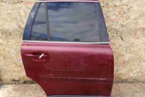 Изображение товара 44071 - 00044071 dver zadnyaya pravaya Volvo V50