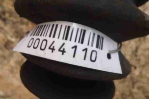 Изображение товара 44110 - 00044110 poluos perednyaya levaya Peugeot 306 1