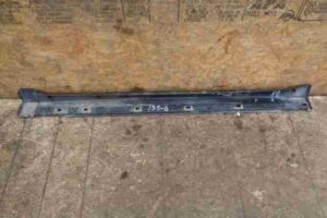 Изображение товара 44120 - 00044120 porog plastikovyj pravyj Peugeot 107 2