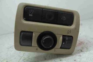 Изображение товара 44622 - 00044622 knopka salona Peugeot 306