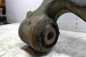 Изображение товара 44673 - 00044673 rychag perednij pravyj nizhnij Toyota Corolla 1