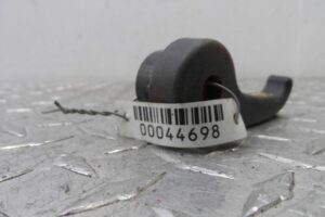 Изображение товара 44698 - 00044698 ruchka otkryvaniya kapota Mercedes CLA 2