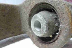Изображение товара 44793 - 00044793 rychag perednij pravyj nizhnij Toyota Corolla 2