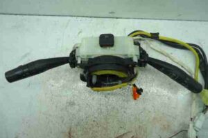 Изображение товара 44945 - 00044945 pereklyuchatel podrulevoj (strekoza) Peugeot 306 3