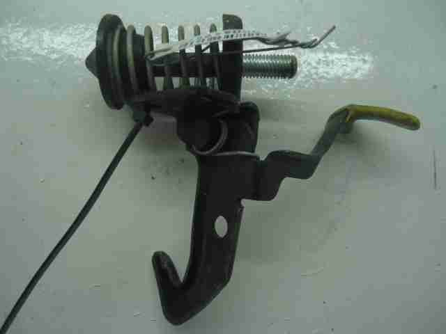 Изображение товара 44957 - 00044957 zamok kapota Pontiac Vibe