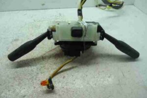 Изображение товара 45085 - 00045085 pereklyuchatel podrulevoj (strekoza) Peugeot 306 2