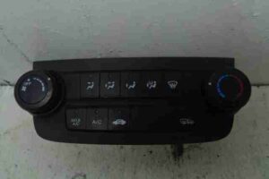 Изображение товара 45093 - 00045093 pereklyuchatel otopitelya Renault Sandero