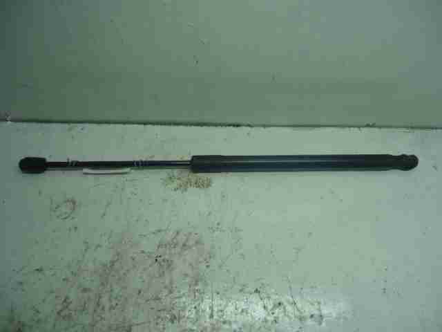 Изображение товара 45103 - 00045103 amortizator kryshki bagazhnika Audi TT