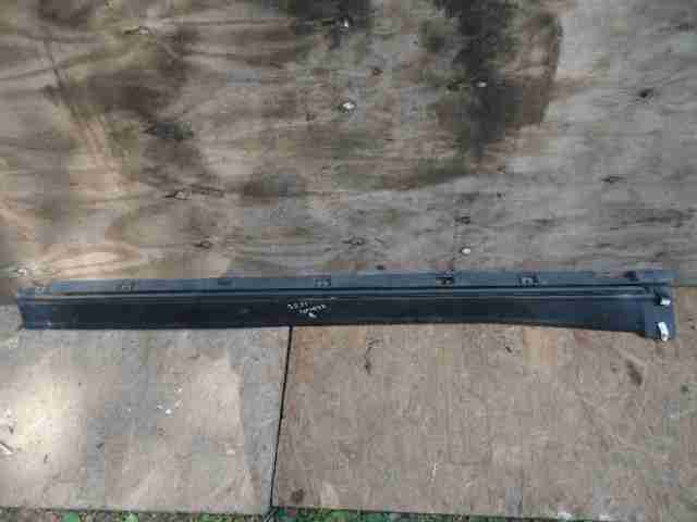 Изображение товара 45106 - 00045106 porog plastikovyj pravyj Skoda Yeti