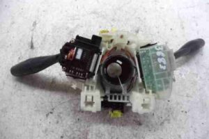 Изображение товара 45382 - 00045382 pereklyuchatel podrulevoj (strekoza) Isuzu Rodeo 1