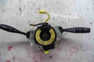 Изображение товара 45382 - 00045382 pereklyuchatel podrulevoj (strekoza) Isuzu Rodeo