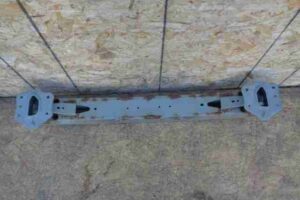 Изображение товара 45506 - 00045506 usilitel bampera perednij Peugeot 306 1