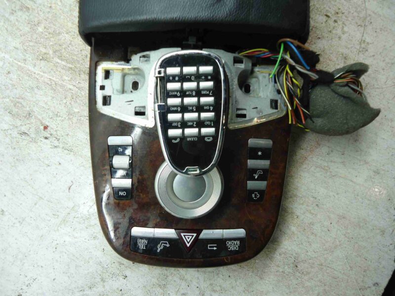 Изображение товара 45629 - 00045629 dzhojstik upravleniya multimedia Ford Scorpio