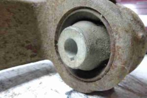 Изображение товара 45633 - 00045633 rychag perednij pravyj nizhnij Toyota Corolla 3
