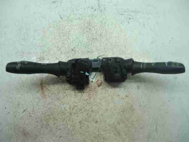 Изображение товара 45722 - 00045722 pereklyuchatel podrulevoj (strekoza) Toyota Hiace