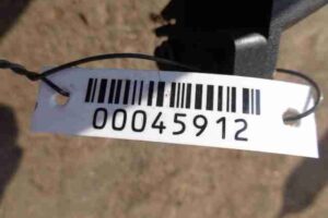 Изображение товара 45912 - 00045912 ruchka otkryvaniya kapota Fiat Brava 3