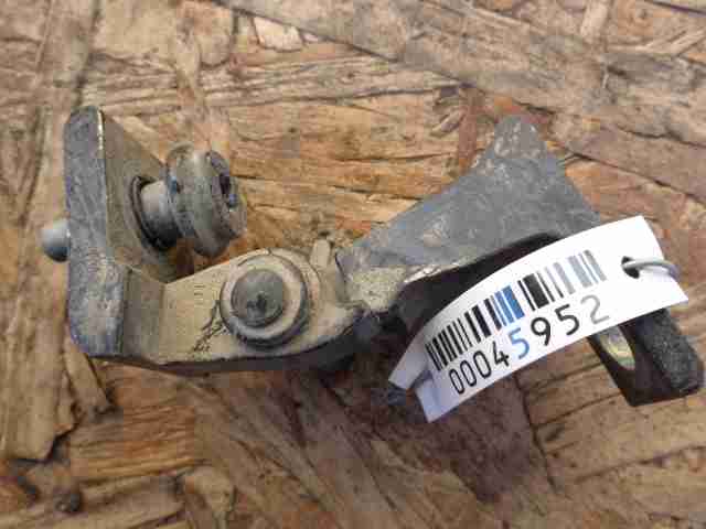 Изображение товара 45952 - 00045952 petlya dveri perednyaya