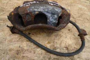 Изображение товара 46060 - 00046060 support perednij levyj Alfa Romeo 146 2