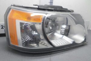 Изображение товара 46075 - 00046075 fara pravaya Audi A8 1