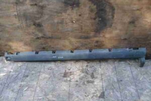 Изображение товара 46086 - 00046086 porog plastikovyj pravyj Ford Kuga