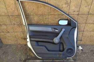 Изображение товара 46176 - 00046176 dver perednyaya levaya Renault Sandero 2