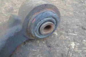 Изображение товара 46290 - 00046290 rychag perednij levyj nizhnij Peugeot 207 2