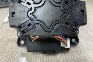 Изображение товара 46440 - 00046440 dzhojstik upravleniya multimedia Ford Explorer 3