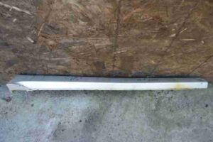 Изображение товара 46734 - 00046734 porog plastikovyj levyj Porsche Macan 1