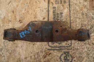 Изображение товара 46861 - 00046861 kreplenie reduktora Peugeot 306 1