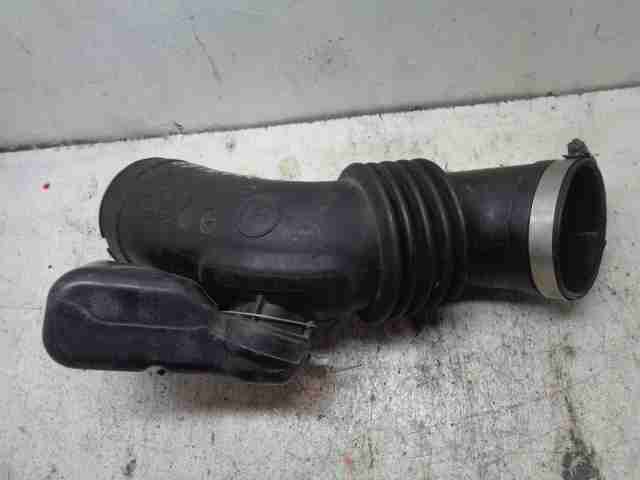 Изображение товара 46897 - 00046897 patrubok vozdushnogo filtra Peugeot 306