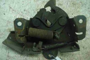 Изображение товара 46899 - 00046899 zamok kapota Isuzu Rodeo