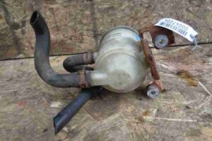 Изображение товара 47204 - 00047204 bachok gidrousilitelya Renault Sandero 2