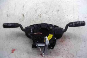 Изображение товара 47261 - 00047261 pereklyuchatel podrulevoj (strekoza) Audi A4