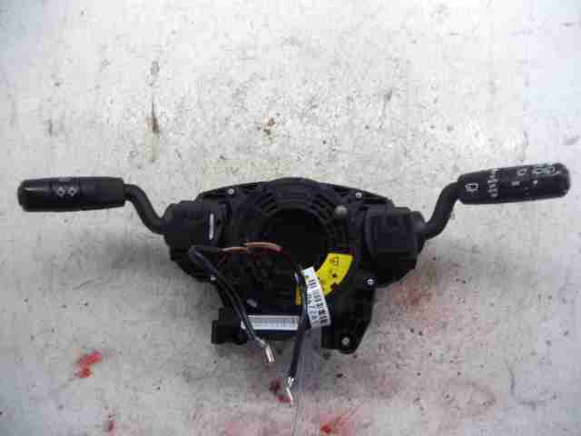 Изображение товара 47261 - 00047261 pereklyuchatel podrulevoj (strekoza) Audi A4