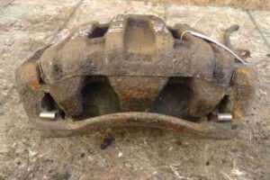 Изображение товара 47298 - 00047298 support perednij levyj Renault Sandero 3