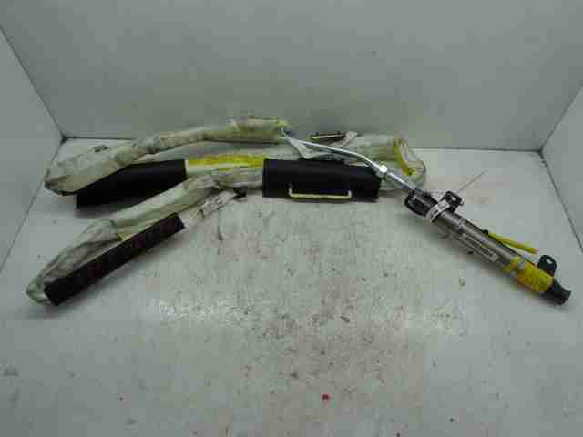 Изображение товара 47373 - 00047373 podushka bezopasnosti potolochnaya levaya