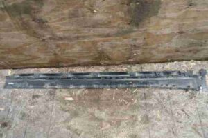 Изображение товара 47388 - 00047388 porog plastikovyj levyj Skoda Yeti 3