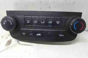 Изображение товара 47436 - 00047436 pereklyuchatel otopitelya Renault Sandero