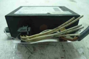 Изображение товара 47758 - 00047758 blok upravleniya immobilajzerom Toyota Previa 1