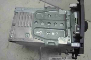 Изображение товара 47863 - 00047863 magnitola Renault Sandero 2