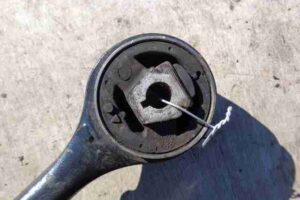 Изображение товара 48332 - 00048332 rychag perednij levyj nizhnij 1