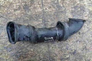 Изображение товара 48341 - 00048341 patrubok vozdushnogo filtra Toyota Corolla Matrix