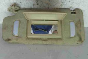 Изображение товара 48574 - 00048574 kozyrek solntsezaschitnyj 