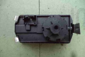 Изображение товара 48669 - 00048669 pereklyuchatel sveta Ford Escort 2