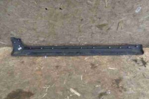 Изображение товара 49336 - 00049336 porog plastikovyj pravyj Opel Omega 3