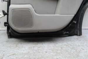 Изображение товара 50270 - 00050270 dver zadnyaya pravaya Pontiac Vibe 3